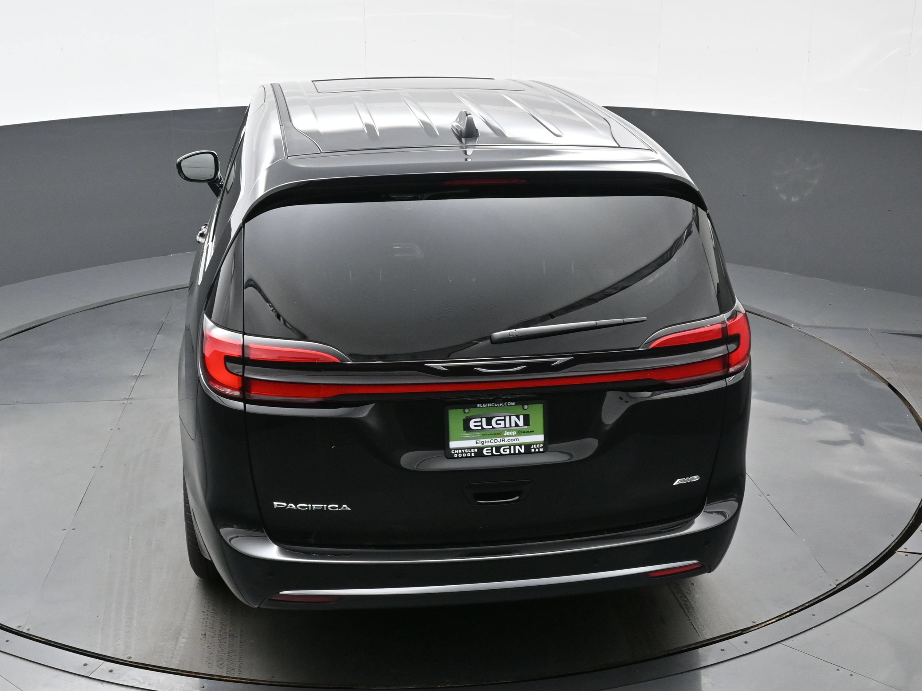 New 2027 Chrysler Pacifica Select AWD/4WD image 24