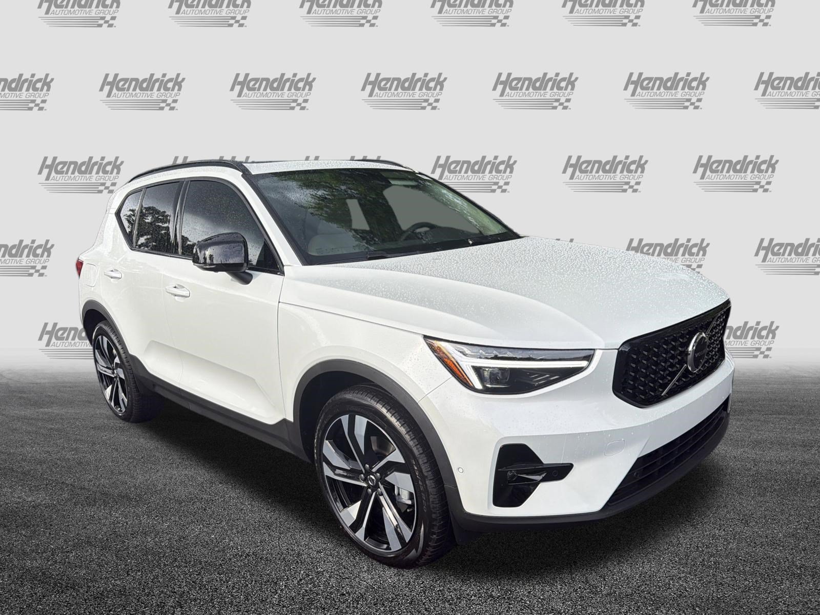 New 2026 Volvo XC40 B5 Ultra w/ Protection Package Premier AWD/4WD image 2