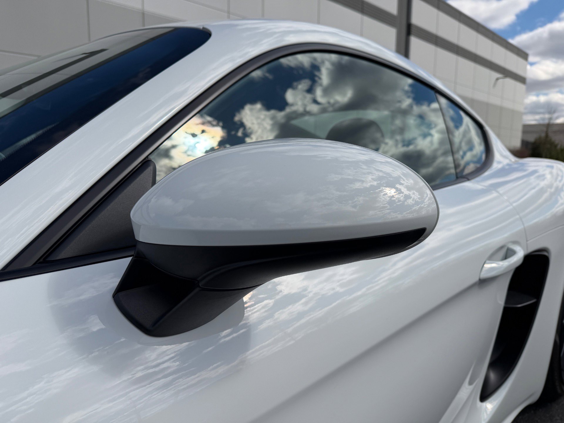 Used 2022 Porsche 718 Cayman GTS image 16