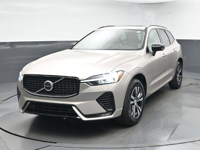 Used 2024 Volvo XC60 B5 Core w/ Protection Package Premier AWD/4WD image 3