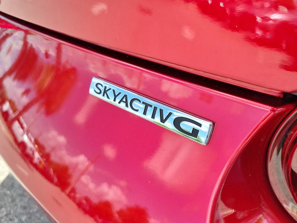 Used 2024 MAZDA MX-5 Miata Club w/ Weather Package image 7