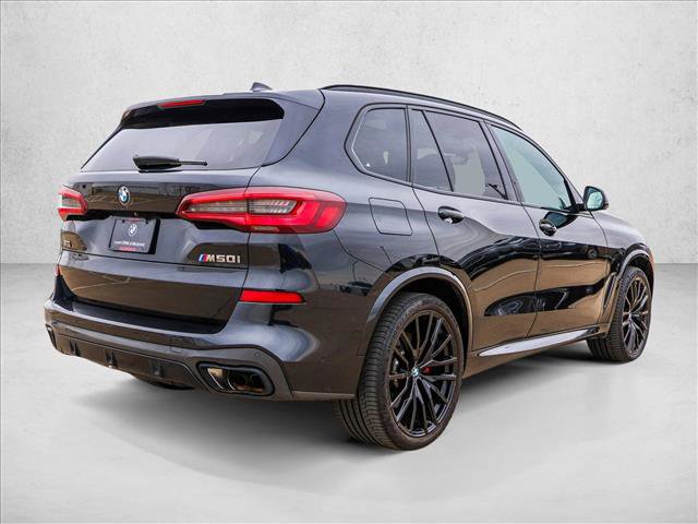 Used 2022 BMW X5 M50i image 5