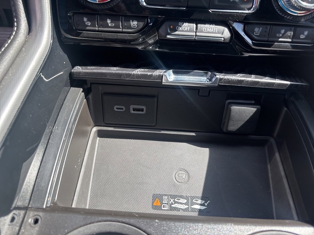 Used 2023 GMC Yukon Denali image 22