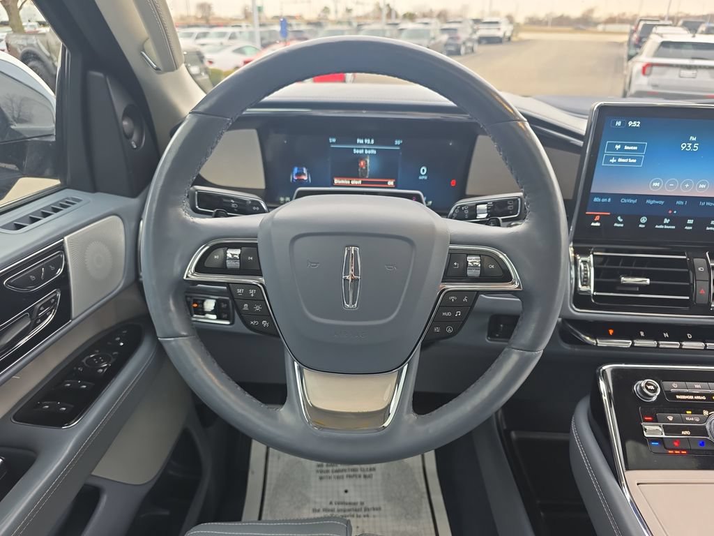 Used 2022 Lincoln Navigator Black Label AWD/4WD image 23