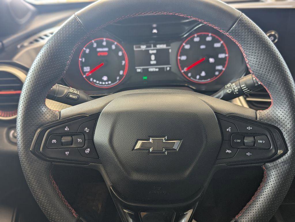 Used 2024 Chevrolet Trax RS w/ Driver Confidence Package FWD image 40