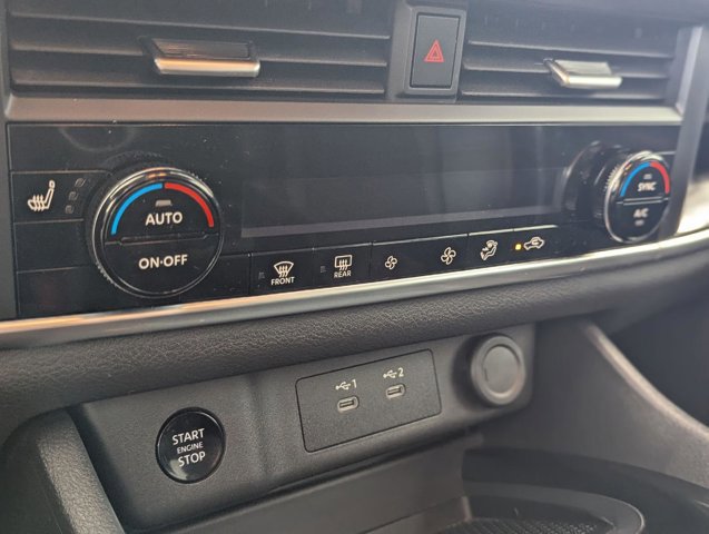 Certified 2025 Nissan Rogue SV AWD/4WD image 21