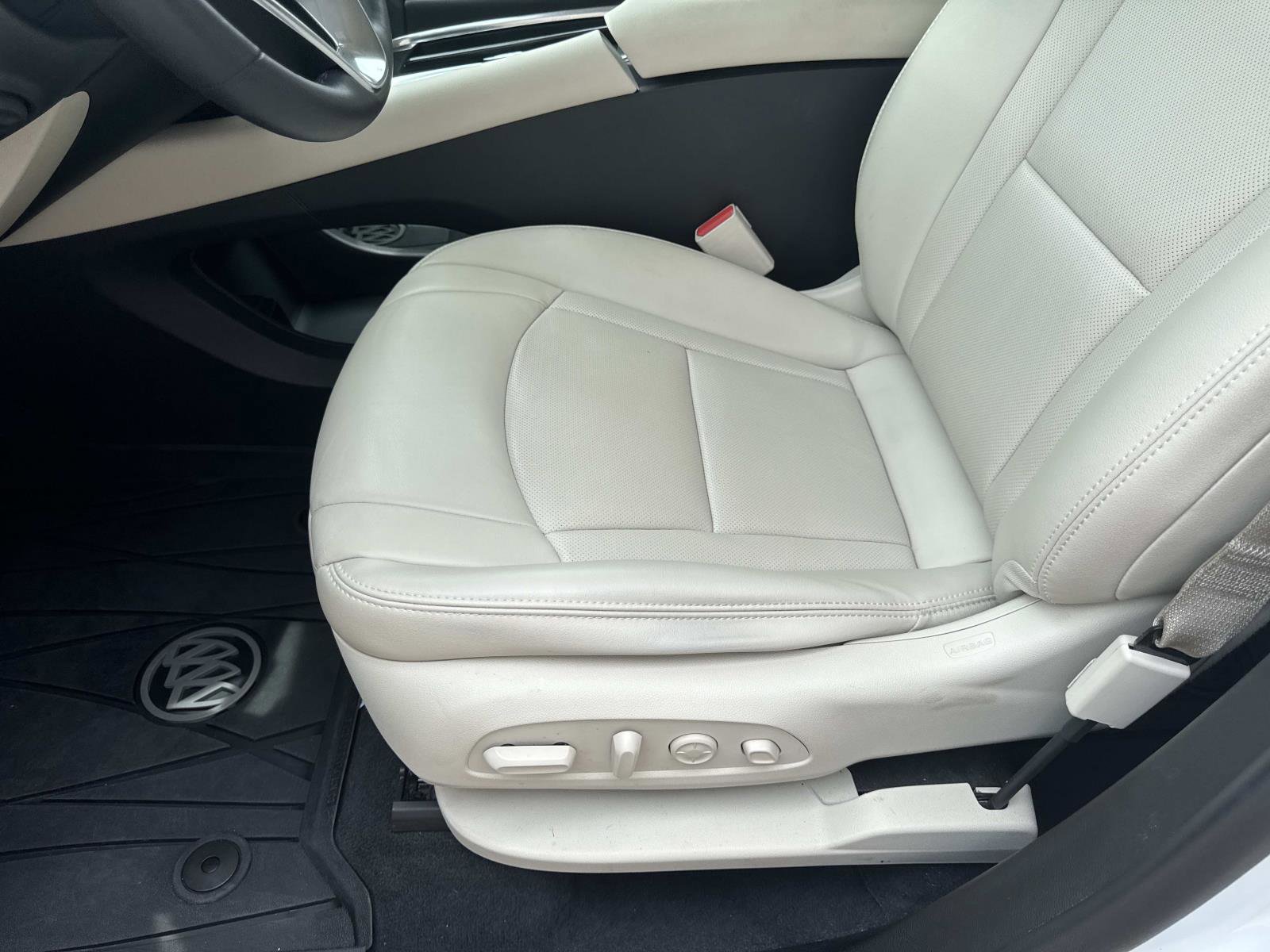 Used 2022 Buick Enclave Premium w/ Surround and Sites Package FWD image 16
