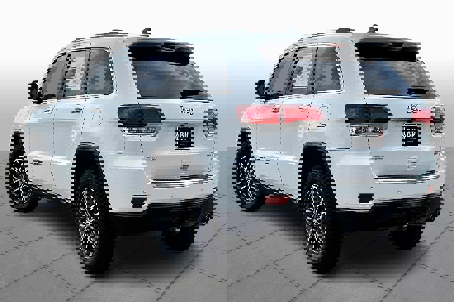 Used 2021 Jeep Grand Cherokee Limited w/ Trailer Tow Group IV image 11