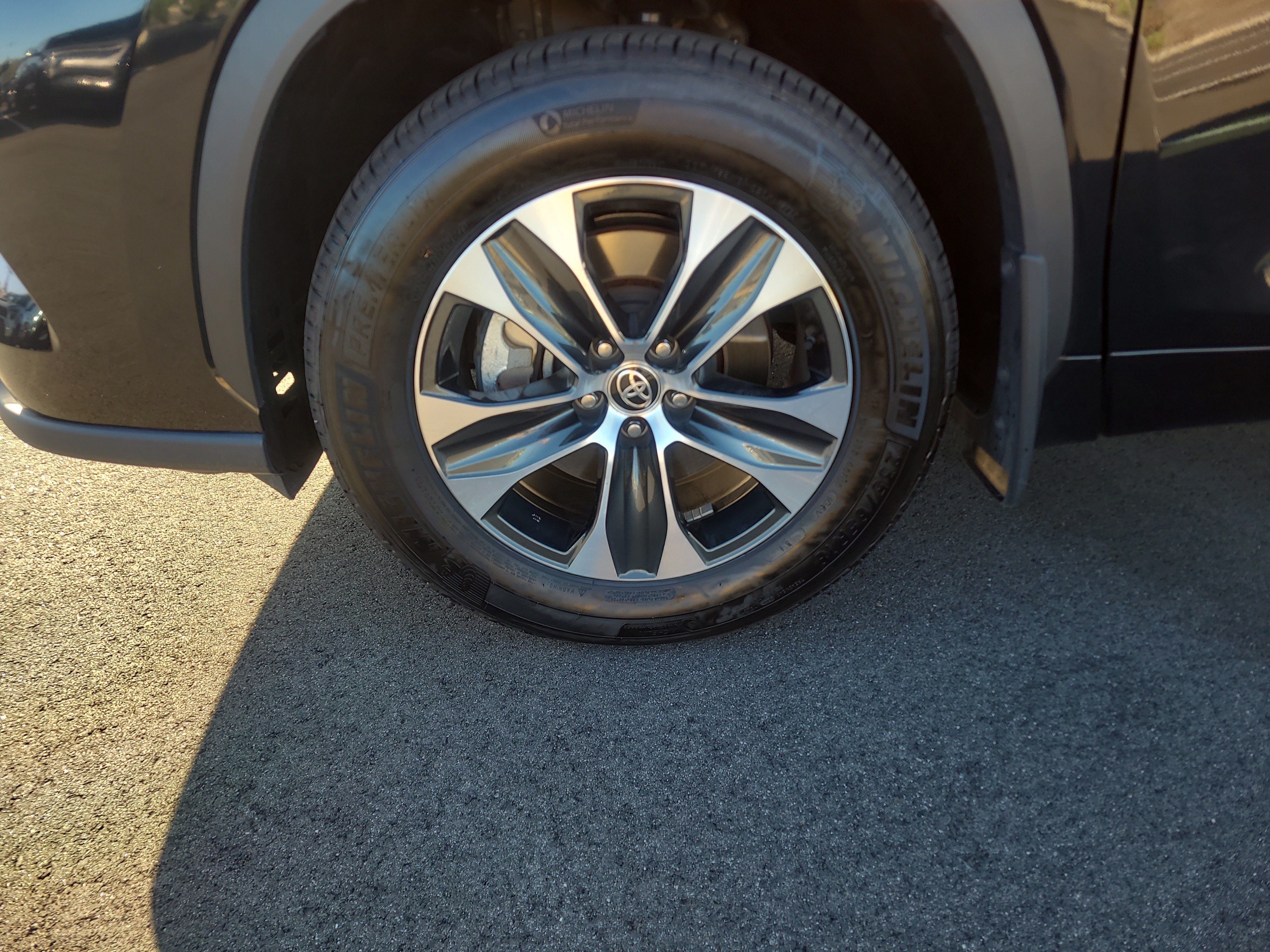 Certified 2026 Toyota Highlander XLE AWD/4WD image 9