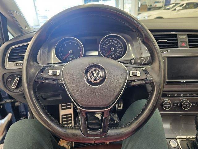 Used 2017 Volkswagen Golf Alltrack S image 15