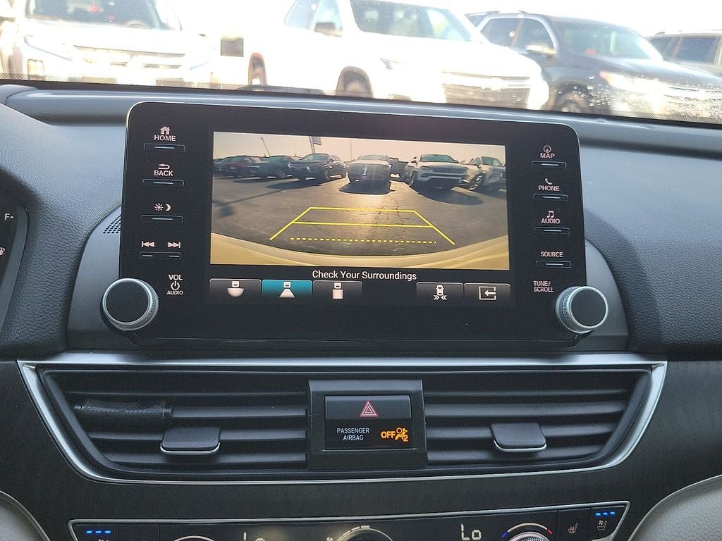 Used 2019 Honda Accord Touring image 16
