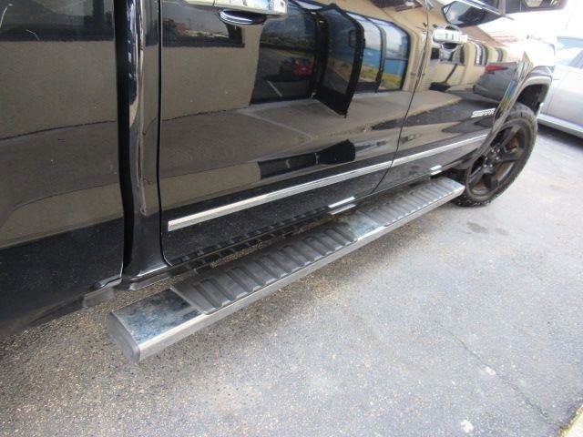 Used 2017 GMC Sierra 1500 SLT AWD/4WD image 8