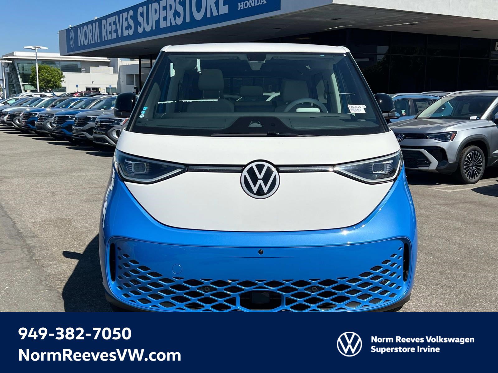 New 2025 Volkswagen ID. Buzz 1st Edition image 30