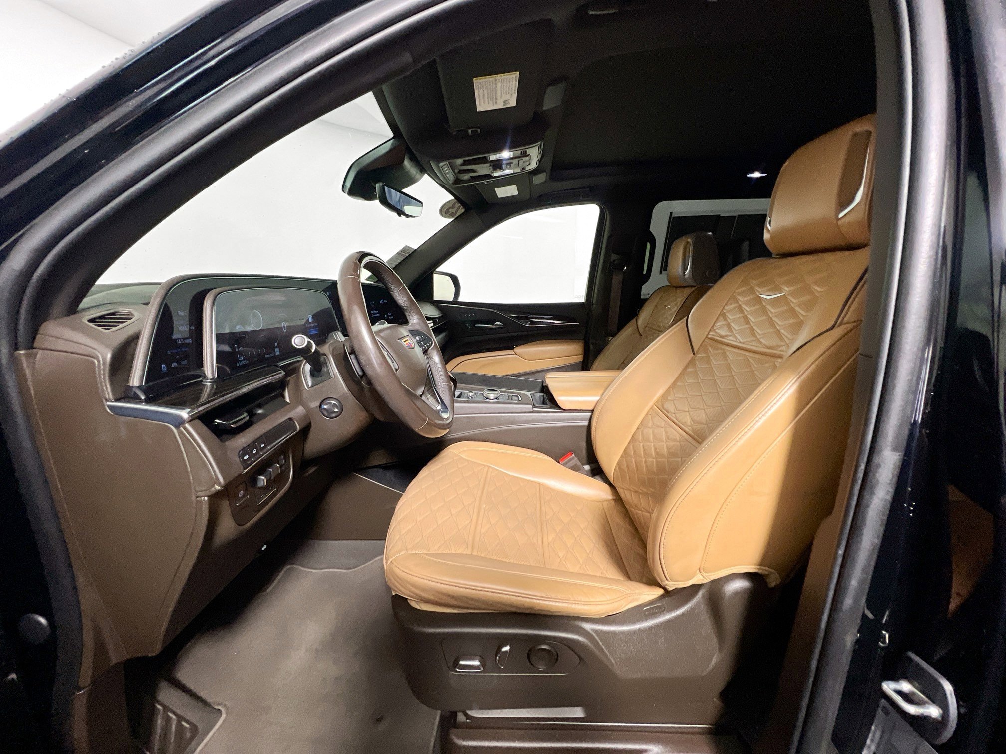 Used 2023 Cadillac Escalade ESV Sport w/ Touring Package RWD image 14
