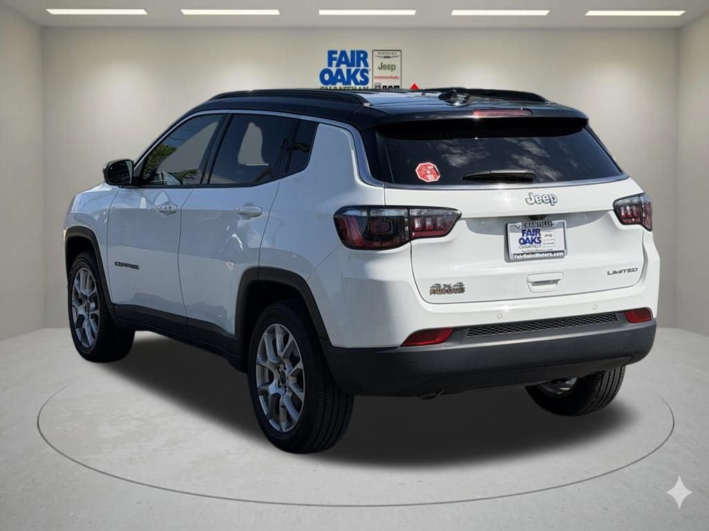 Certified 2025 Jeep Compass Limited AWD/4WD image 10