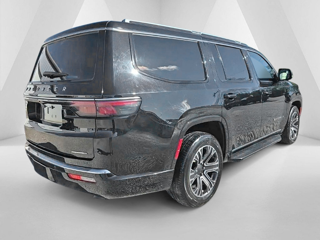 Used 2024 Jeep Wagoneer Series II w/ Flexible Seating Group AWD/4WD image 6