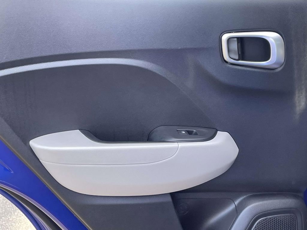 New 2026 Hyundai Venue SEL FWD image 9