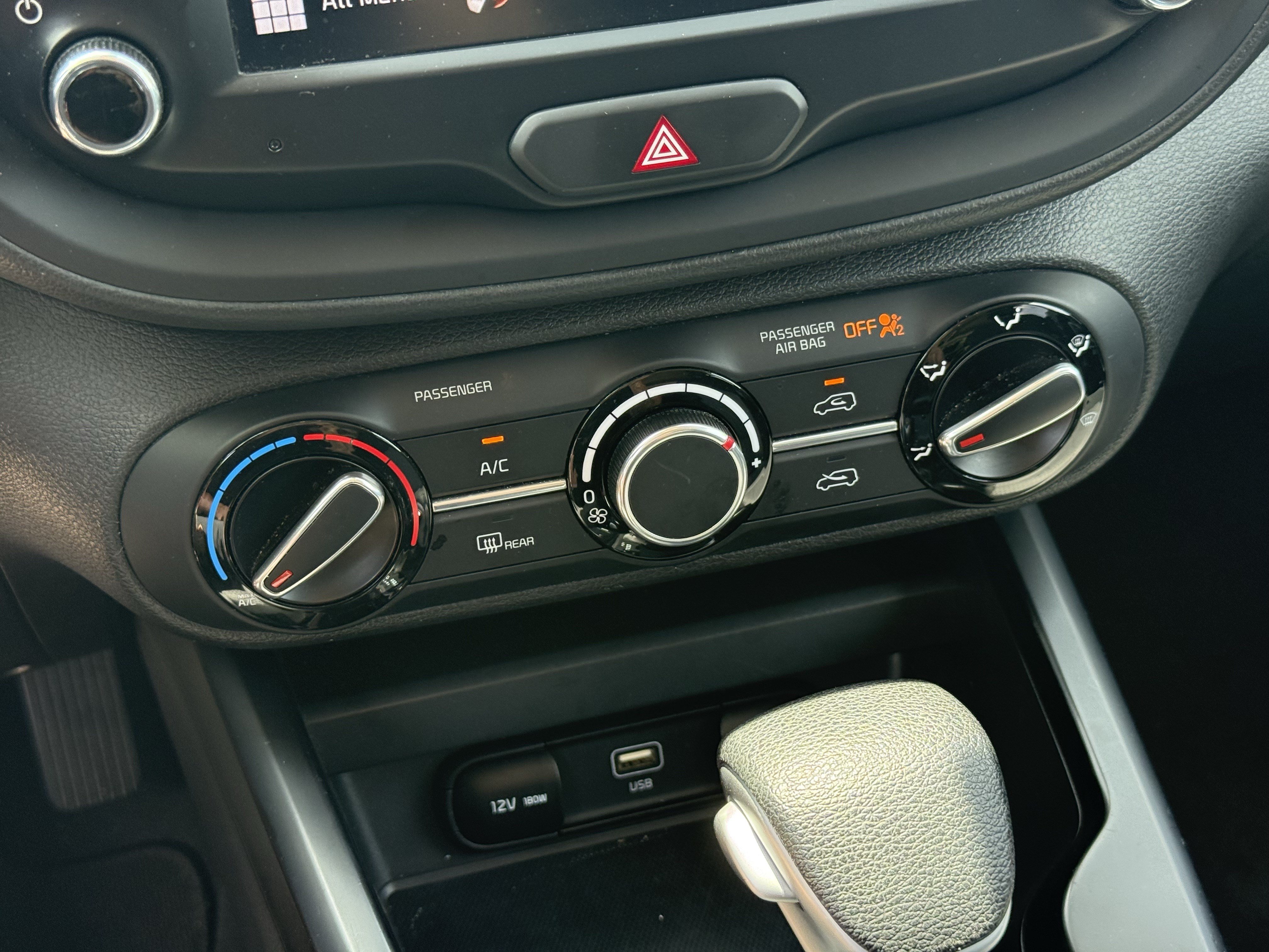 Used 2024 Kia Soul LX w/ Option Group 015 FWD image 22