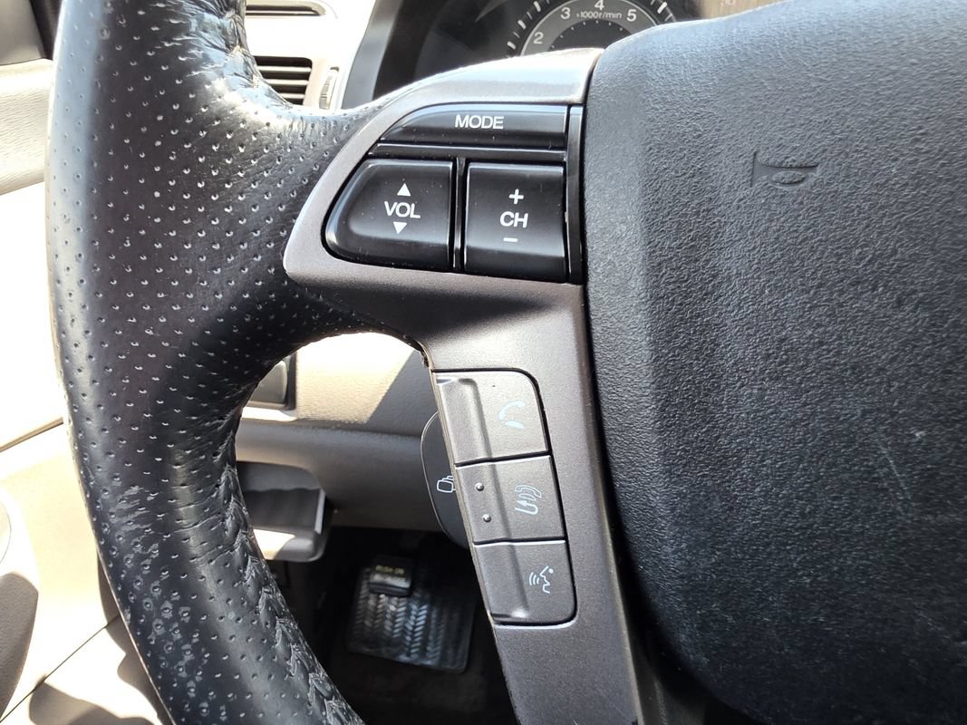 Used 2015 Honda Odyssey EX-L image 32