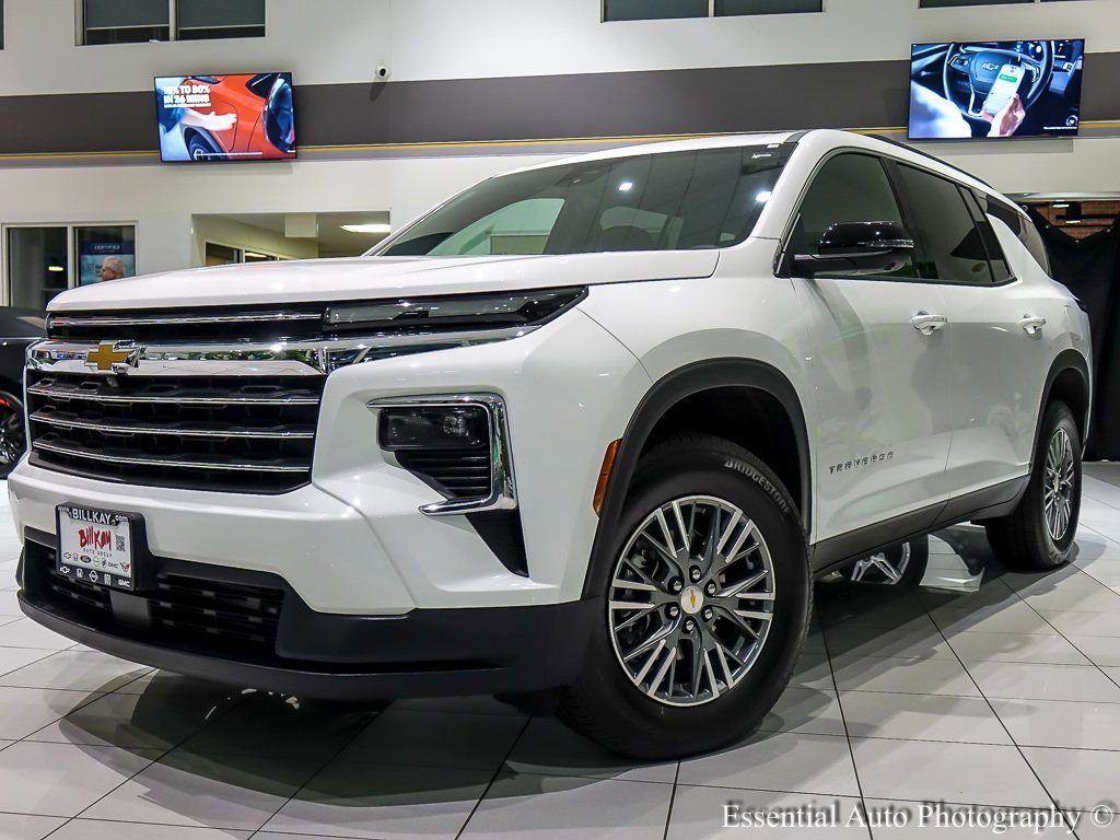 New 2026 Chevrolet Traverse LT w/ Driver Confidence Package video 2