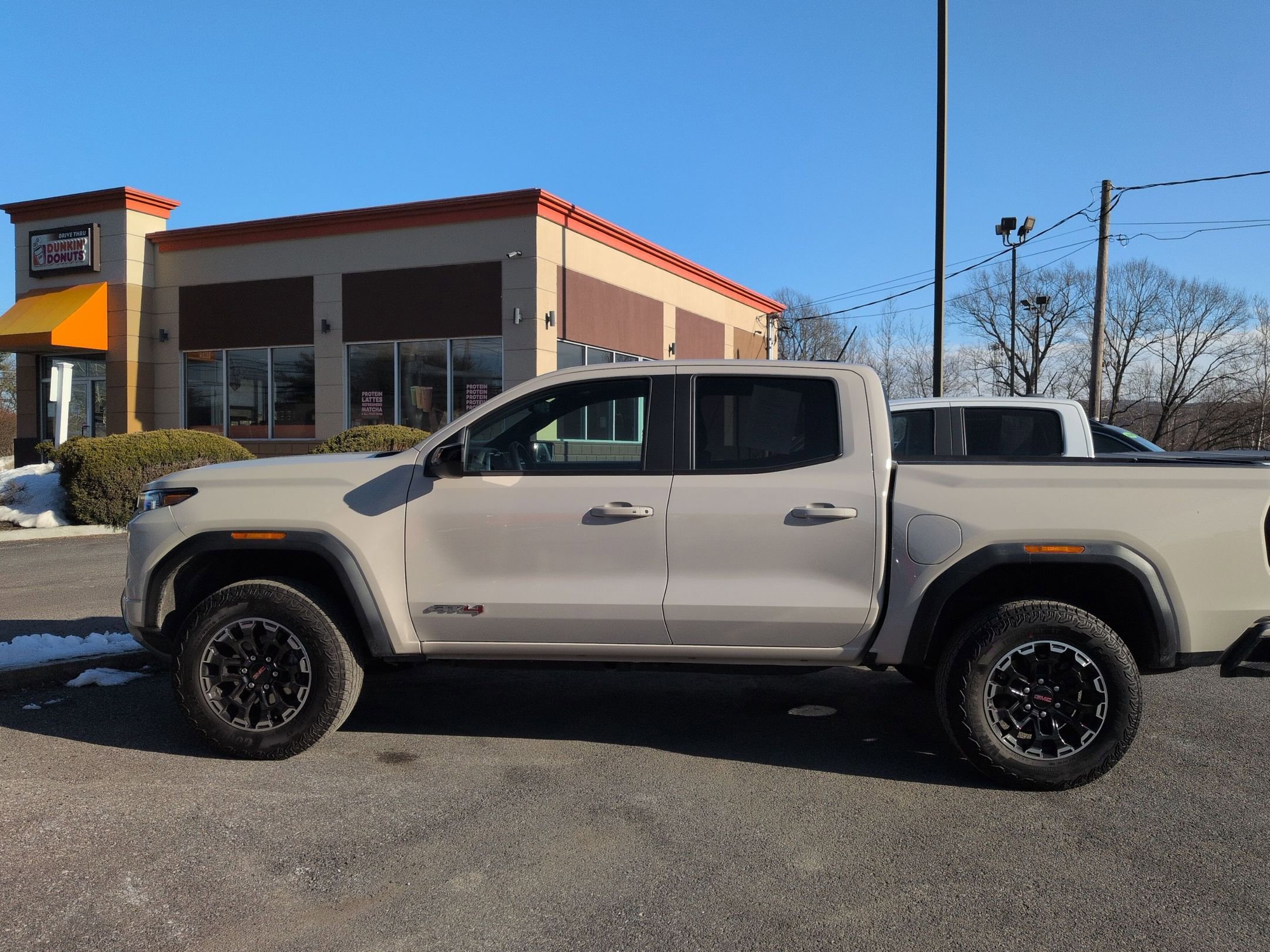 Used 2026 GMC Canyon AT4 image 8