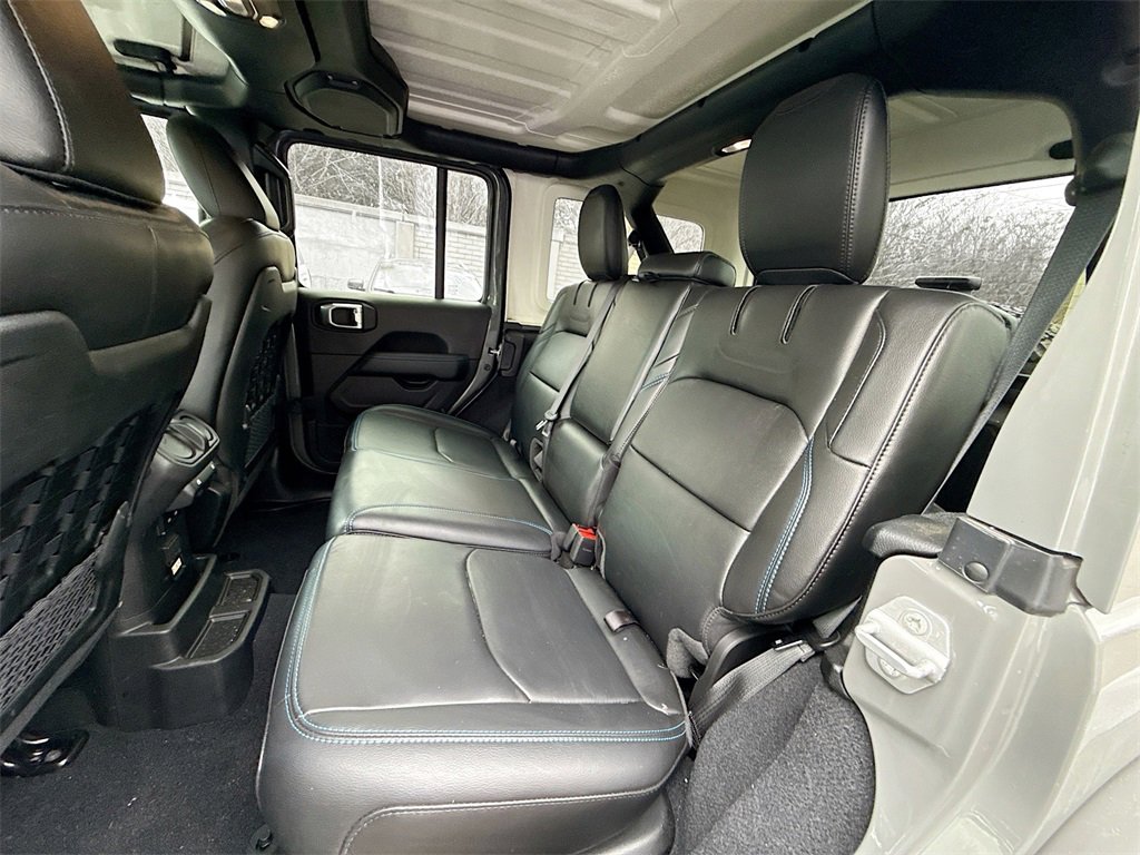 Used 2022 Jeep Wrangler Unlimited Rubicon 4xe image 27