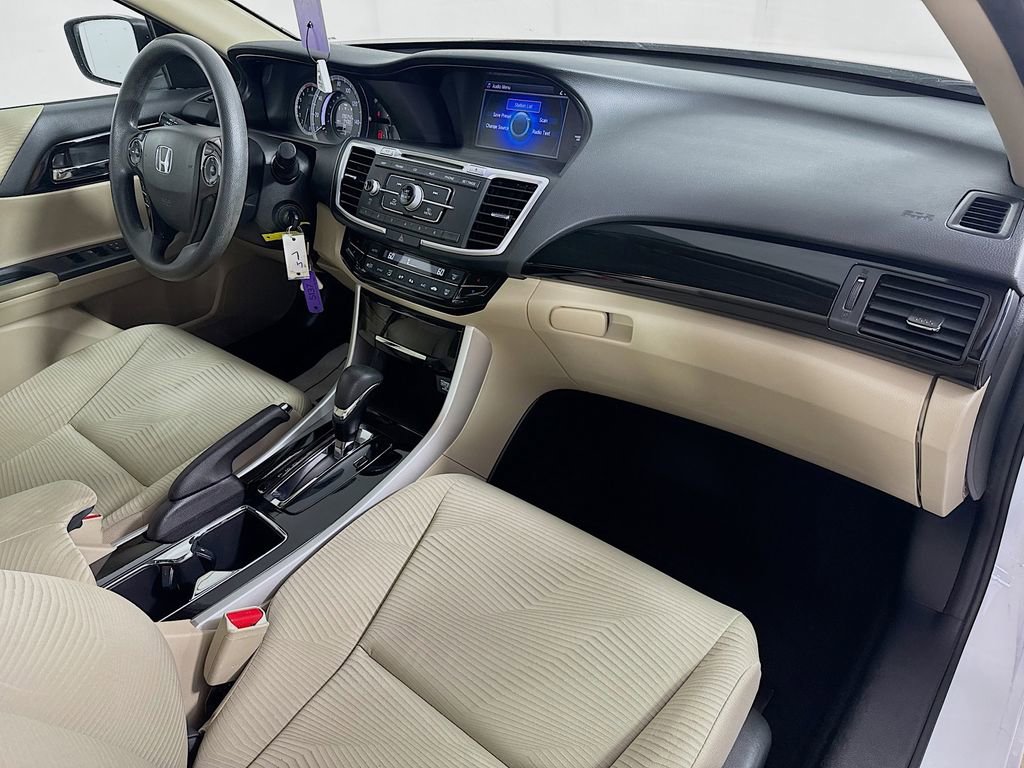 Used 2016 Honda Accord LX image 29