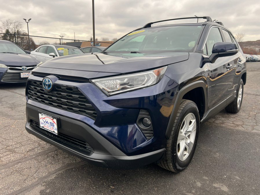 Used 2020 Toyota RAV4 XLE w/ Convenience Package AWD/4WD image 1