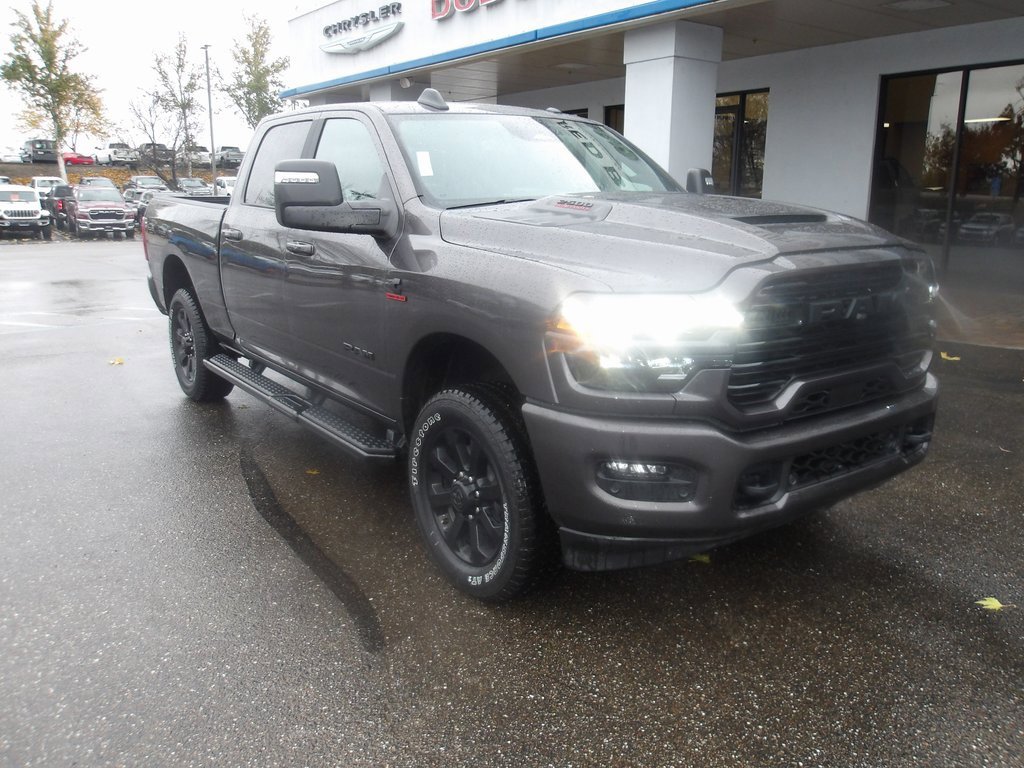 Used 2025 RAM 2500 Laramie image 2