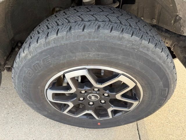 Used 2025 Ford Bronco Outer Banks image 9