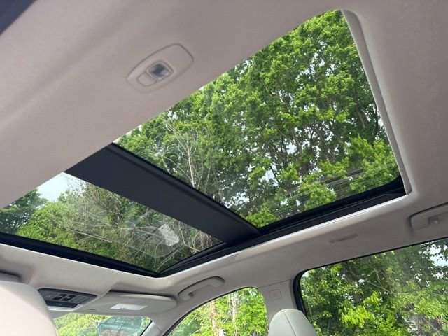 Used 2026 Nissan Rogue SV AWD/4WD image 16