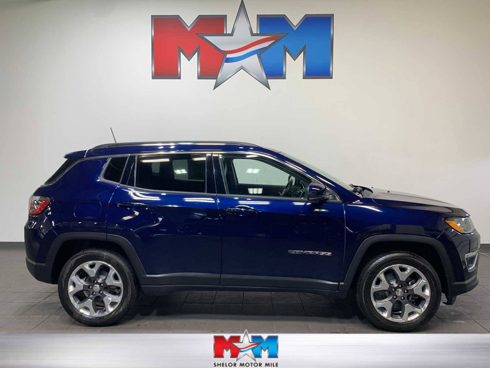 Used 2019 Jeep Compass Limited AWD/4WD image 1