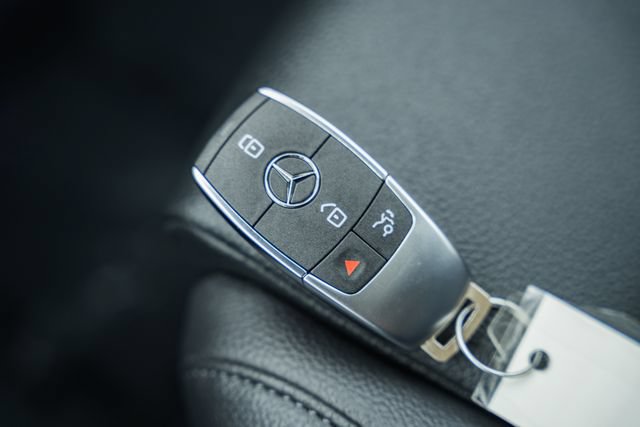 Used 2024 Mercedes-Benz EQB 350 4MATIC SUV image 46