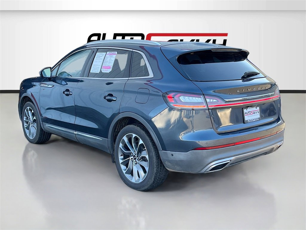 Used 2023 Lincoln Nautilus Reserve w/ Equipment Group 201A image 5