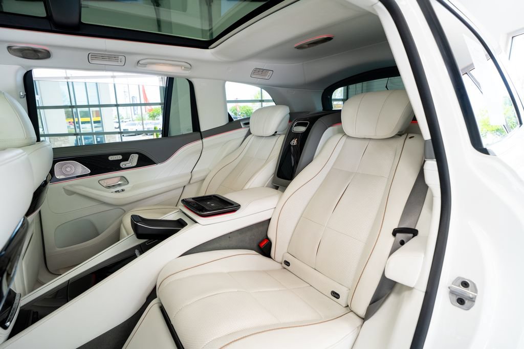 Used 2023 Mercedes-Benz Maybach GLS 600 4MATIC image 41