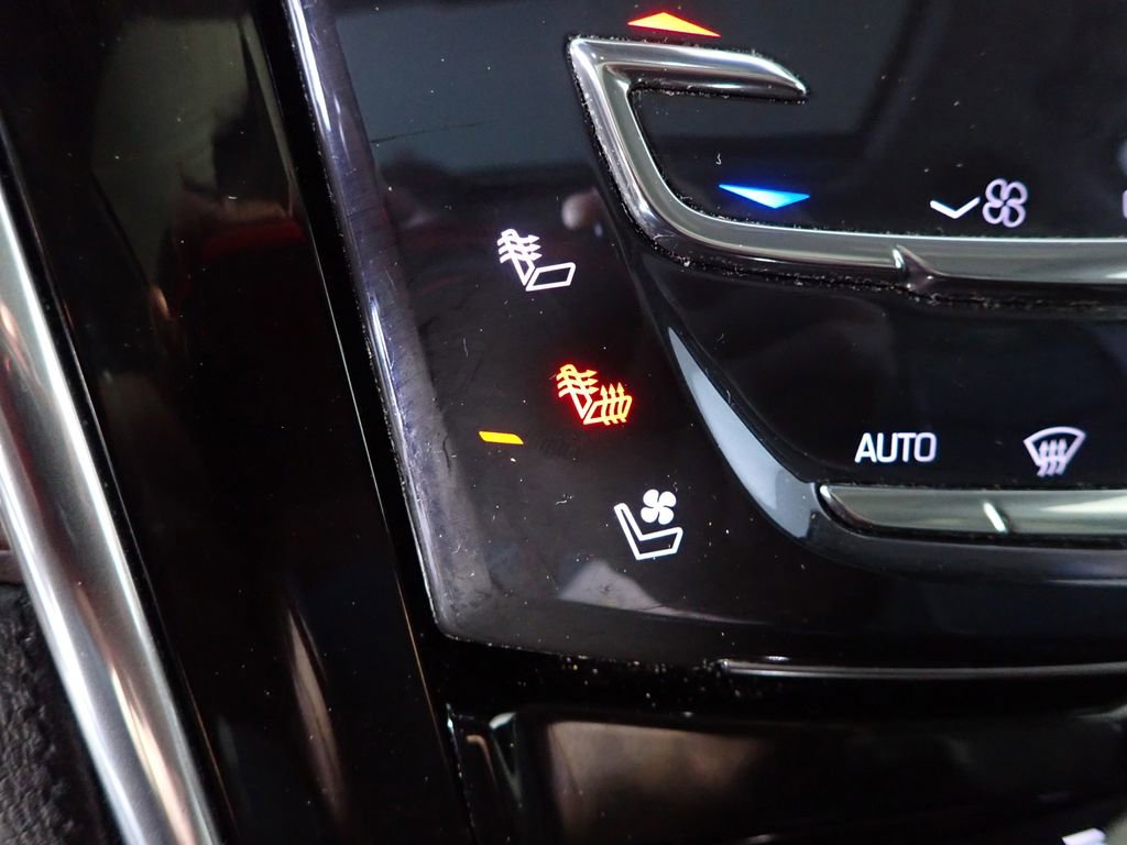 Used 2016 Cadillac Escalade Premium image 4