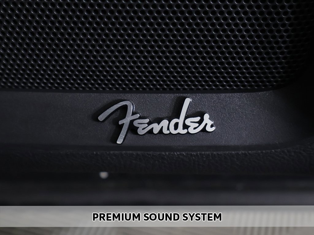 Used 2021 Nissan Titan PRO-4X w/ Pro-4x Convenience Package image 4