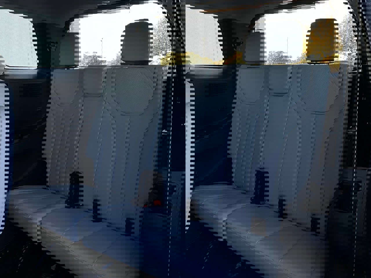 Used 2024 Hyundai Palisade SEL image 13