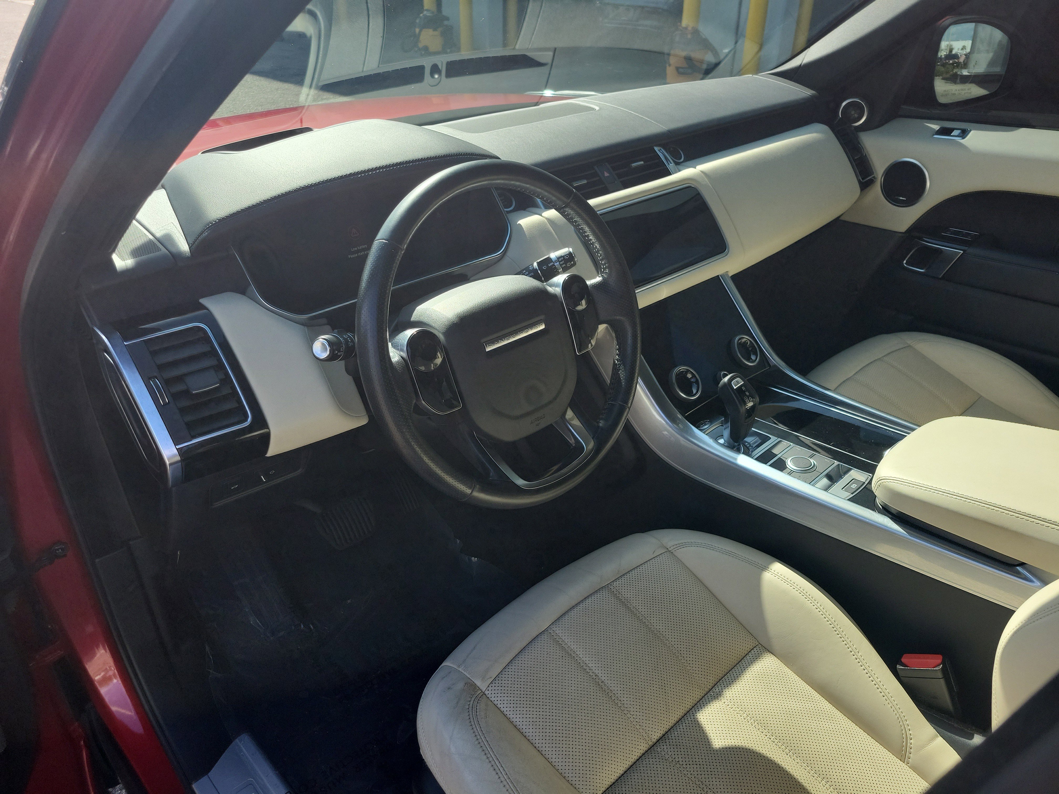 Used 2019 Land Rover Range Rover Sport HSE image 14