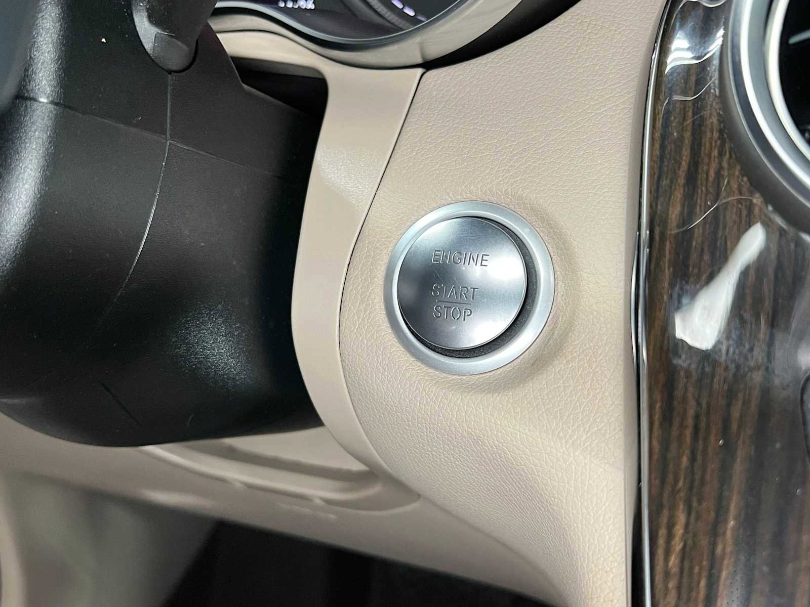 Used 2018 Mercedes-Benz GLC 300 image 28