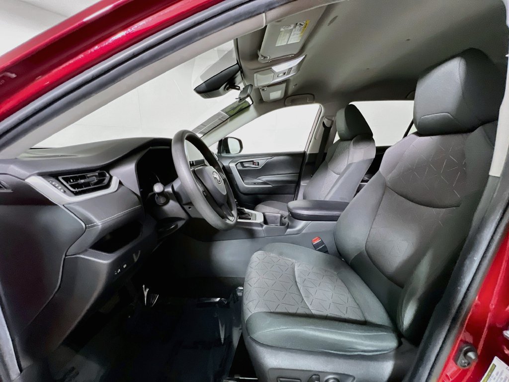 Used 2023 Toyota RAV4 XLE FWD image 12