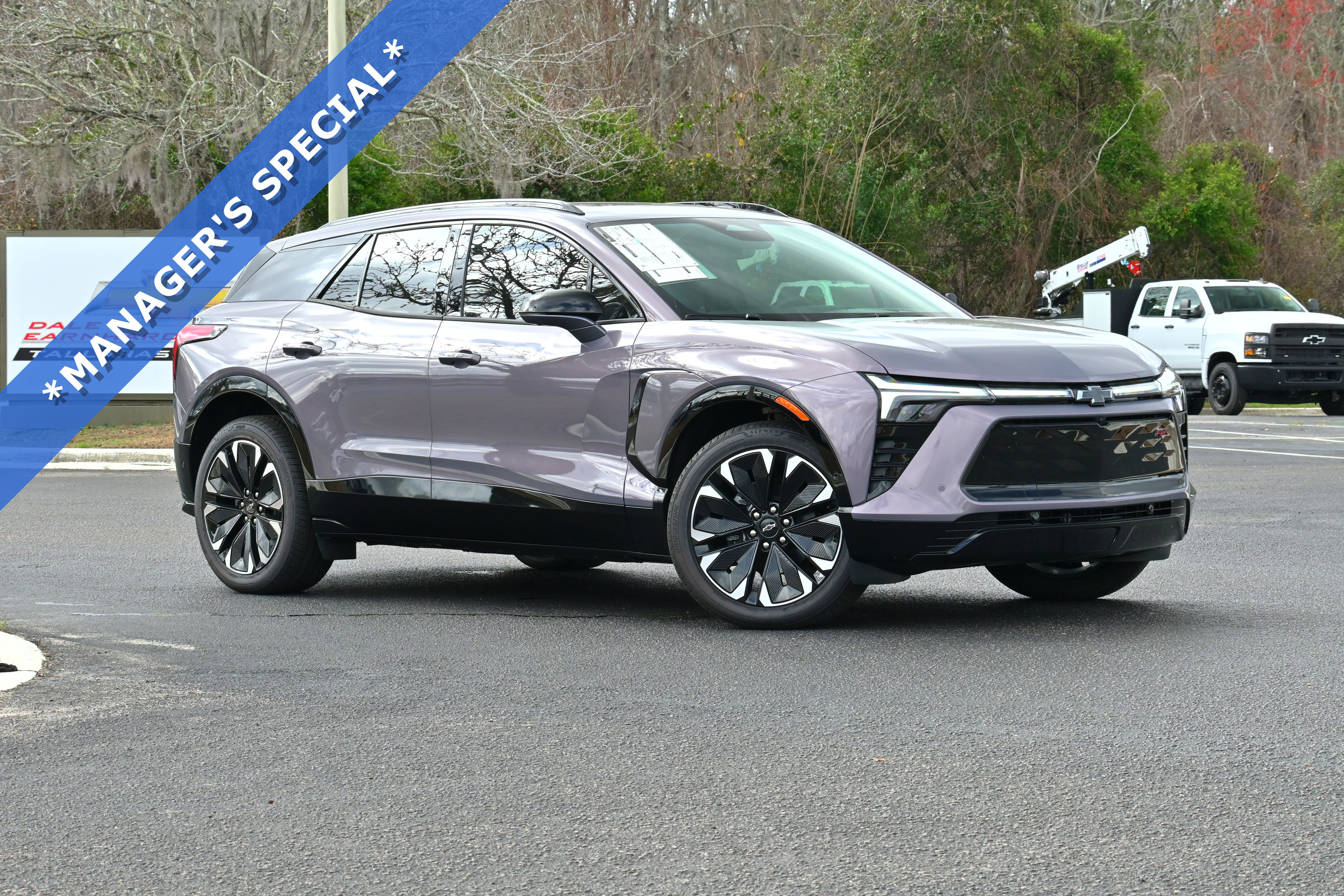 New 2025 Chevrolet Blazer EV RS w/ Super Cruise Package AWD/4WD image 2