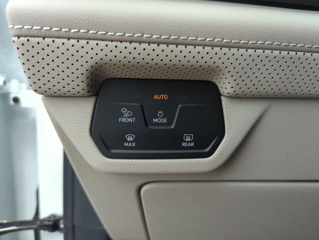 New 2026 Volkswagen Atlas SE image 35