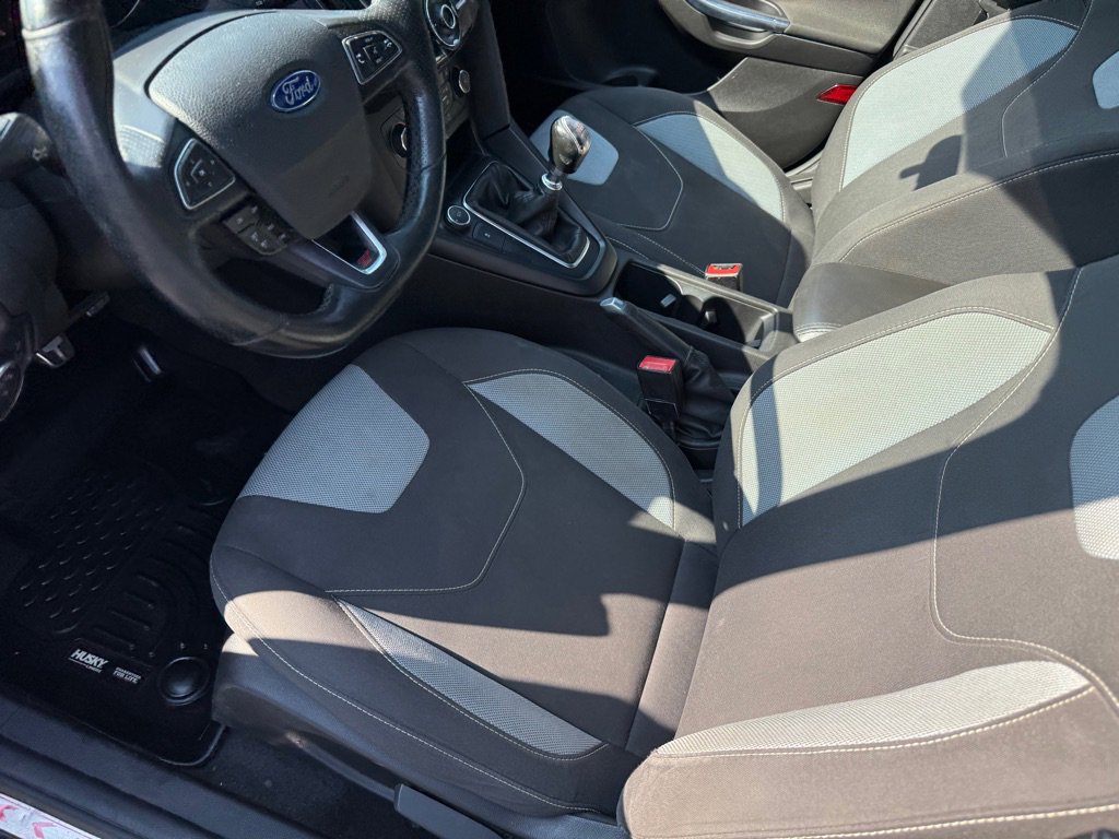 Used 2017 Ford Focus ST w/ Equipment Group 401A FWD image 50