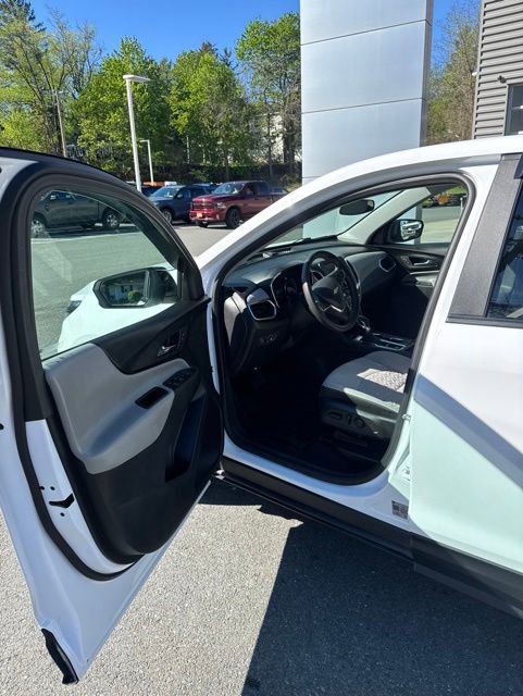 Used 2023 Chevrolet Equinox LS w/ LS Convenience Package AWD/4WD image 14