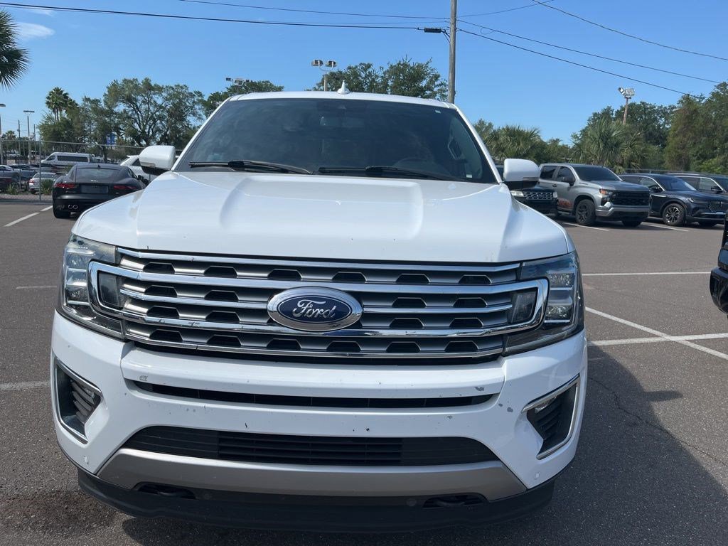 Used 2018 Ford Expedition Limited w/ Equipment Group 301A AWD/4WD image 2