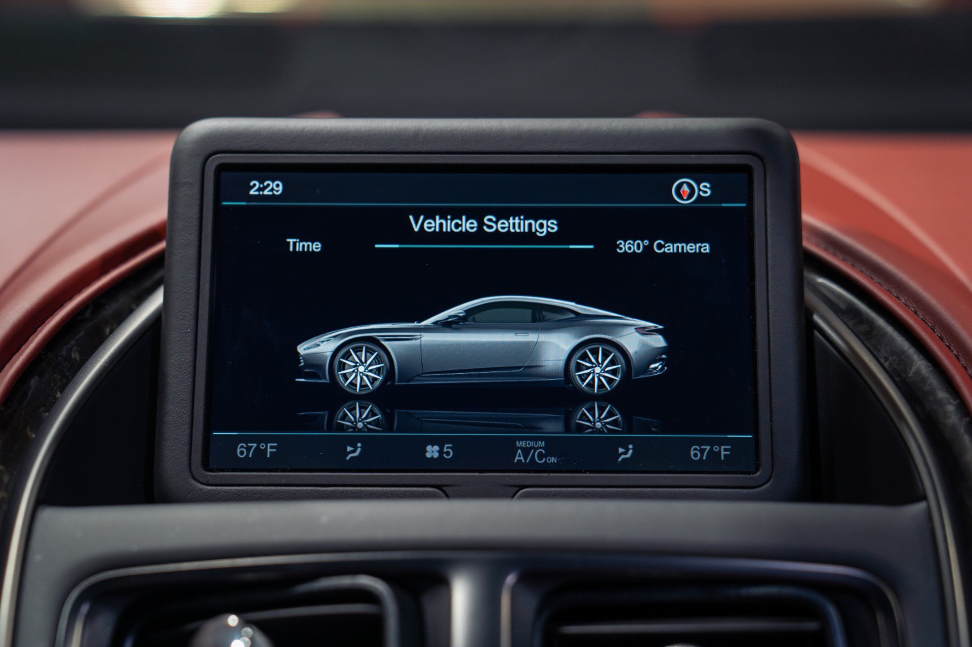 Used 2018 Aston Martin DB11 V12 RWD image 33