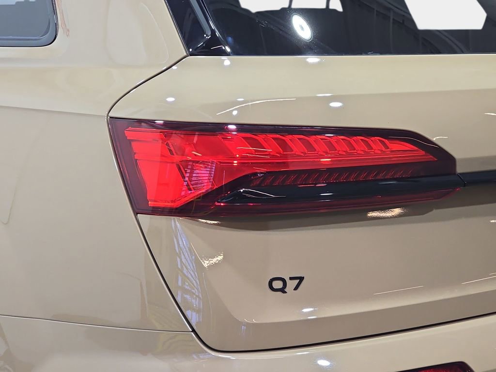 Used 2025 Audi Q7 2.0T Premium Plus w/ Premium Plus Package image 38