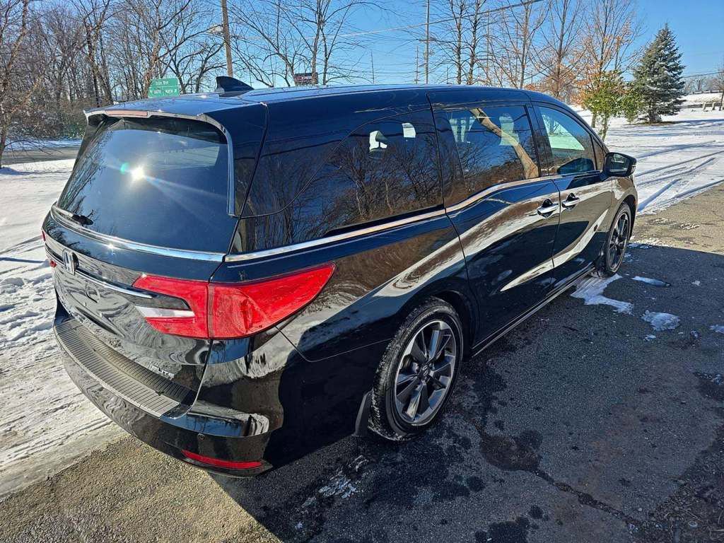 Used 2023 Honda Odyssey Elite image 4