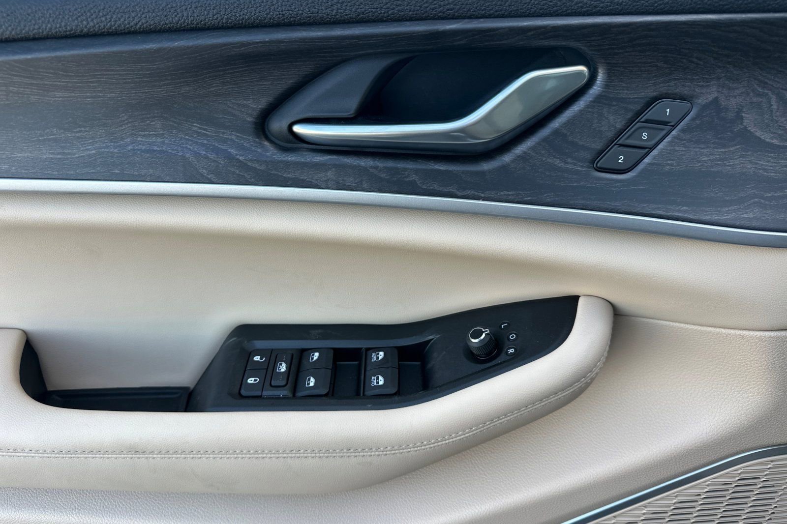 New 2026 Jeep Grand Cherokee Limited image 12